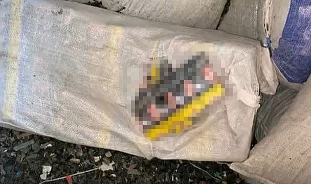 2 otomobilde kaçak sigara ele geçirildi