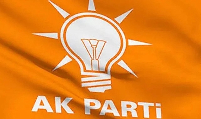 Ak Parti Şanlıurfa'da yaprak dökümü başladı!