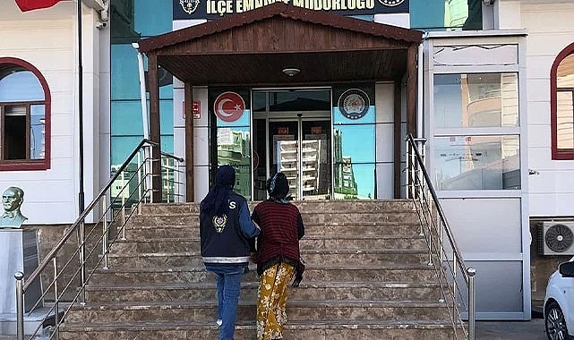 Aynı gün 2 eve giren kadın hırsız tutuklandı!
