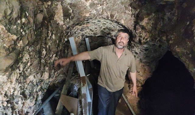 Çöken yolda tarihi tünel ortaya çıktı