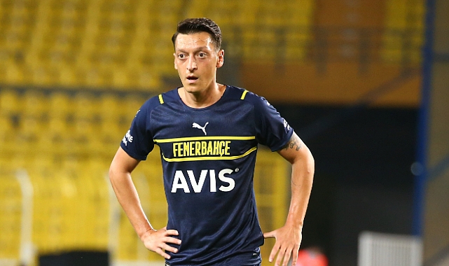 Fenerbahçe’de Mesut Özil bilmecesi