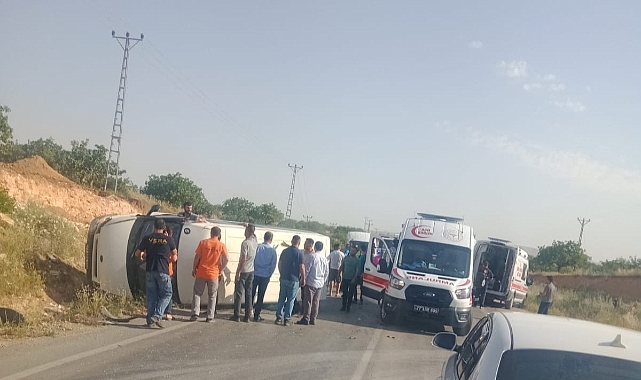 Nizip’te hatalı sollama kaza getirdi; 9 yaralı
