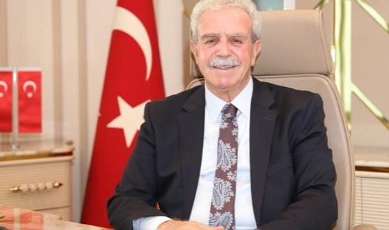 Artuklu Belediye Başkanı af dileyerek istifa etti