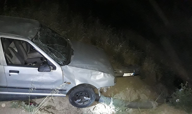 Otomobil Şarampole Devrildi  4 Yaralı
