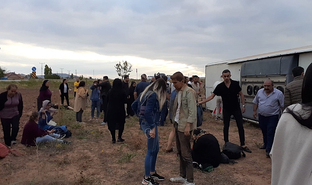Tur otobüsü devrildi! 31 yaralı