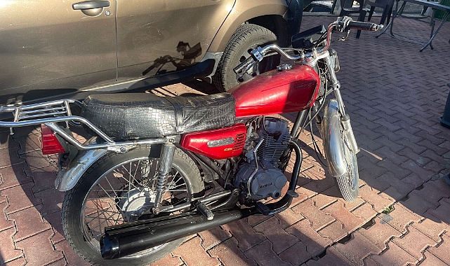 Çalıntı motosiklet terk edilmiş halde bulundu