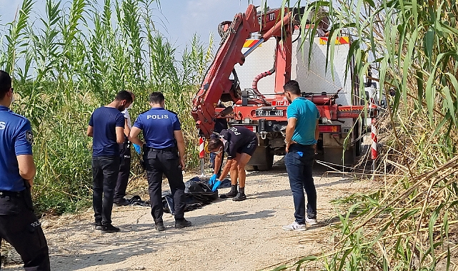 Dere içinde çürümüş erkek cesedi bulundu