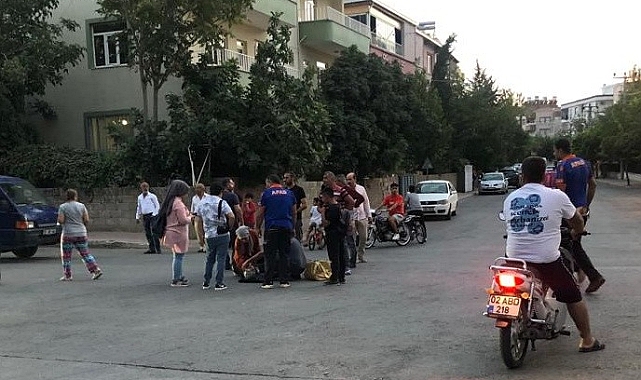 İki motosiklet çarpıştı: 3 yaralı