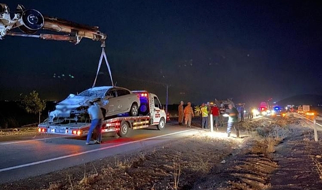 Kamyonet ile otomobil çarpıştı: 6 yaralı
