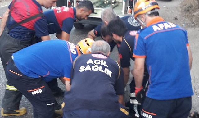 Motosiklet ile otomobil çarpıştı: 7 yaralı