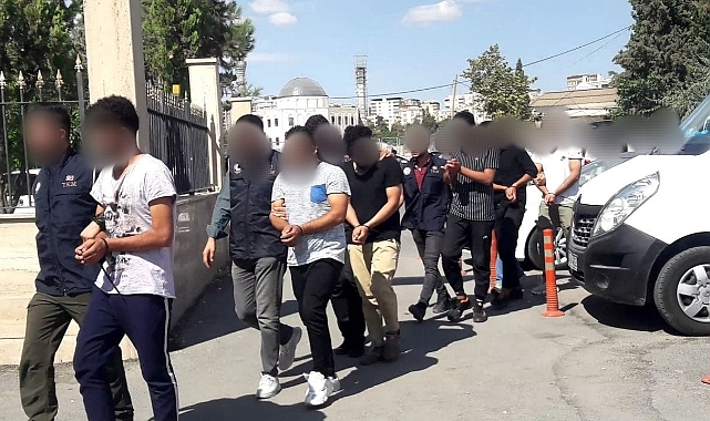 Şanlıurfa'da terör operasyonu: 9 zanlı adliyede