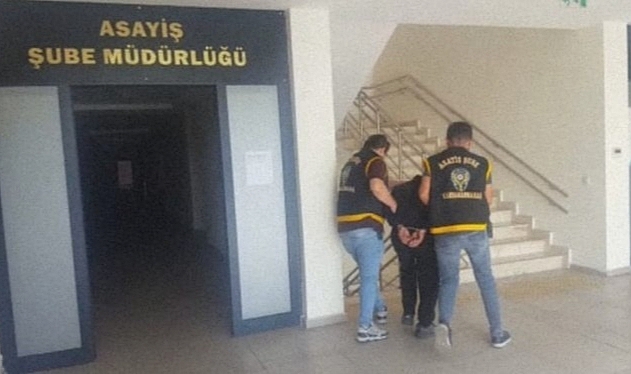 Bakır kablo ve levha çalan hırsız yakalandı