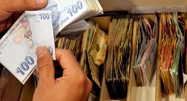 Faiz oranı vatandaşa yansımadı banka karını 5’e katladı