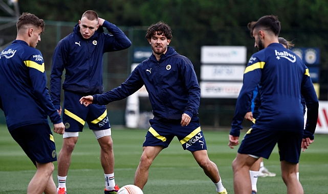 Fenerbahçe, AEK Larnaca maçı hazırlıklarına başladı