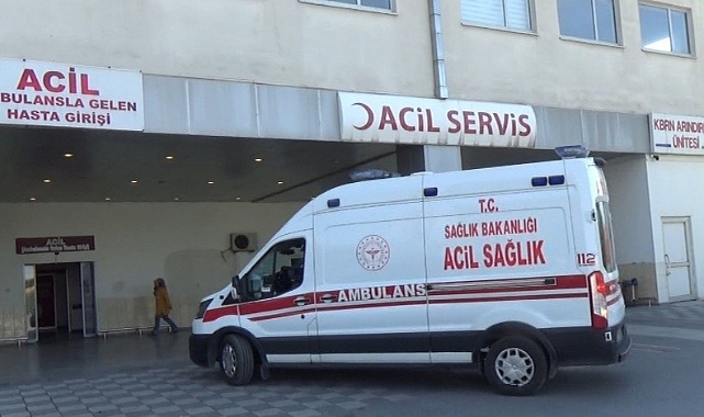 Kamyonet takla attı: 2’si ağır 3 yaralı