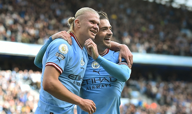 Manchester derbisinde City’den gövde gösterisi