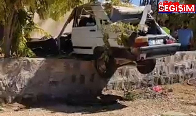 Şanlıurfa'da araç mezarlığa uçtu: 4 yaralı