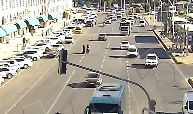 Şanlıurfa'da kaza anları kameraya yansıdı