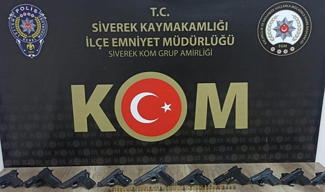 Siverek ilçesi'nde ruhsatsız 10 tabanca ele geçirildi