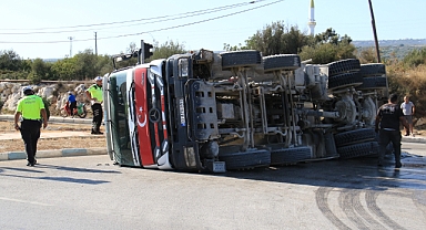 Tır ile beton mikseri çarpıştı: 1 yaralı