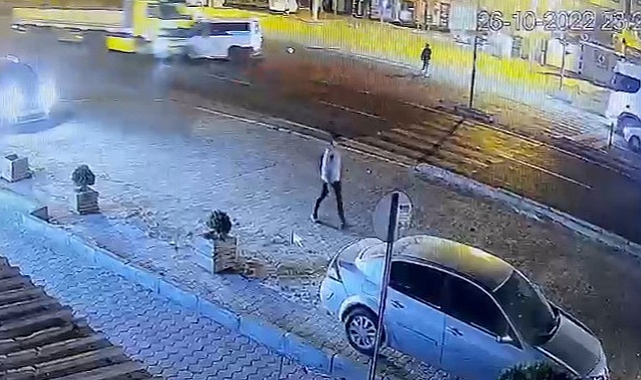 Tır ile minibüs çarpıştı: 1 yaralı