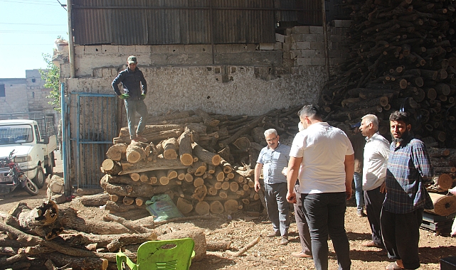 Urfa'da oduncu pazarında kış hazırlıkları başladı