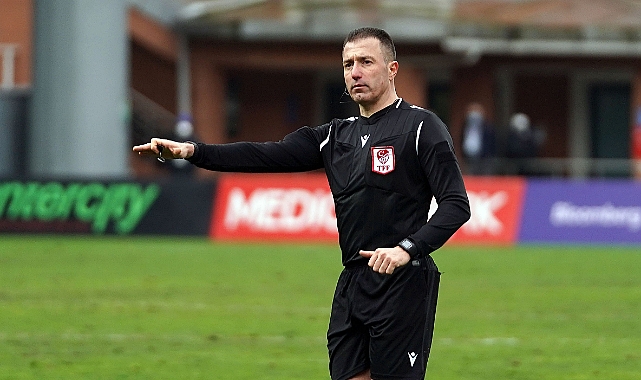 Fenerbahçe - Sivasspor maçında Hüseyin Göçek düdük çalacak