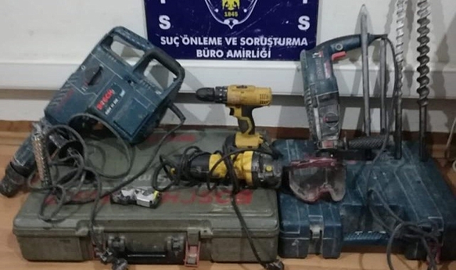 Hırsızlık olayında iki zanlı tutuklandı