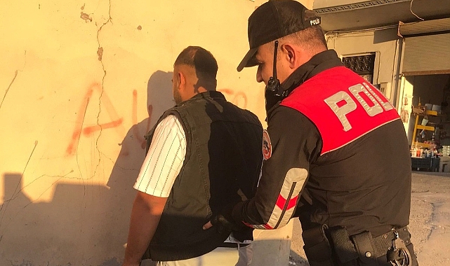 Polis ekiplerinin denetimi sırasında 4 şüpheli yakalandı