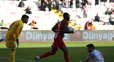 Sivasspor’da Yatabare gol sayısını 5’e çıkardı
