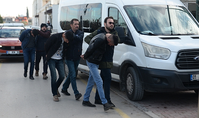 Dolandırıcılık yapan şebekeye operasyon: 44 gözaltı