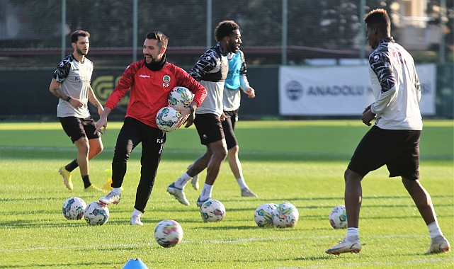 Francesco Farioli: "Kesinlikle bu oyun anlayışından geri adım atmayı düşünmüyoruz"