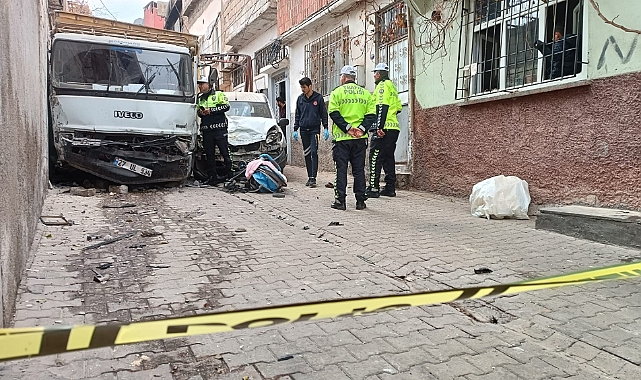 Freni boşalan kamyonet çocukları ezdi: 1 ölü, 3 yaralı