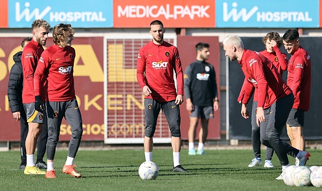 Galatasaray'da Icardi saha çalışmalarına başladı