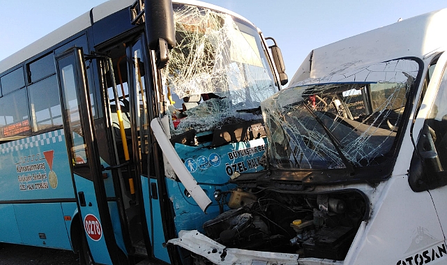 Halk otobüsü ile minibüs çarpıştı: 1 ölü, 4 yaralı