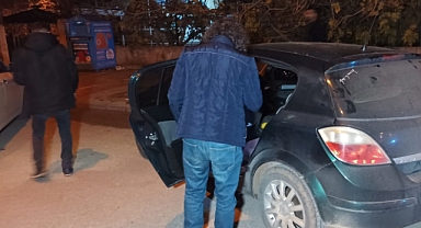 Kovalamaca sonucu yakalanan şahıslarda uyuşturucu ele geçirildi