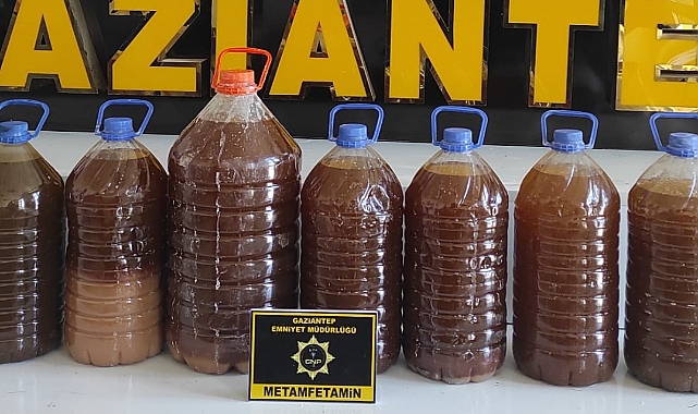 Narkotik köpeğin tepki verdiği araçtan 48 kilo metamfetamin çıktı