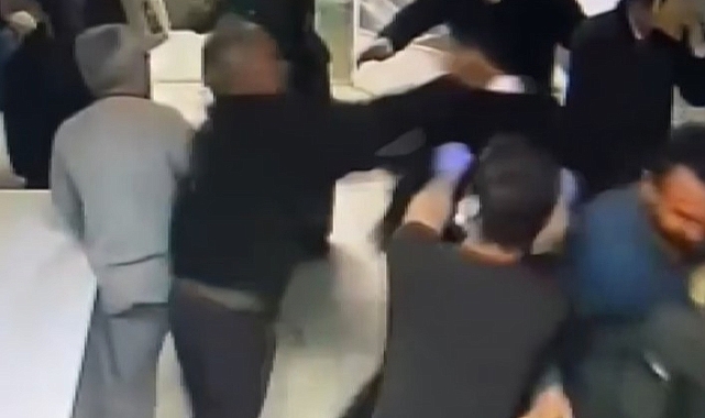 Sağlıkçılar, saldırısına uğradıkları şahsın hayatını kurtarma anlarını anlattı