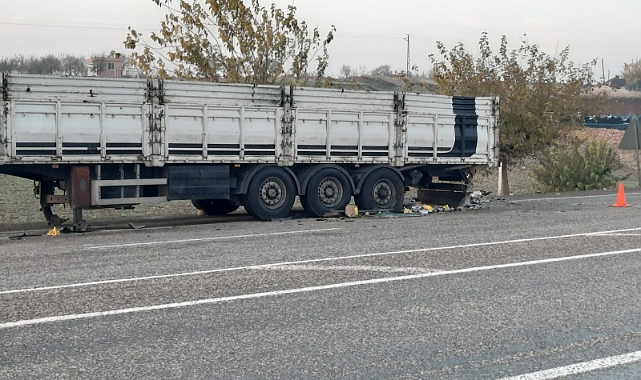Seyir halindeki tır alev yandı