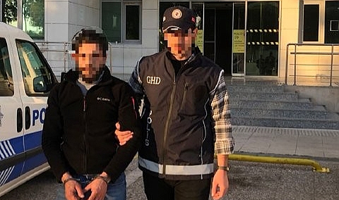 Düzensiz göçmen kaçakçılığı yapan şüpheli yakalandı