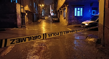 Husumetli iki aile arasında silahlı kavga: 3 ölü, 2 yaralı
