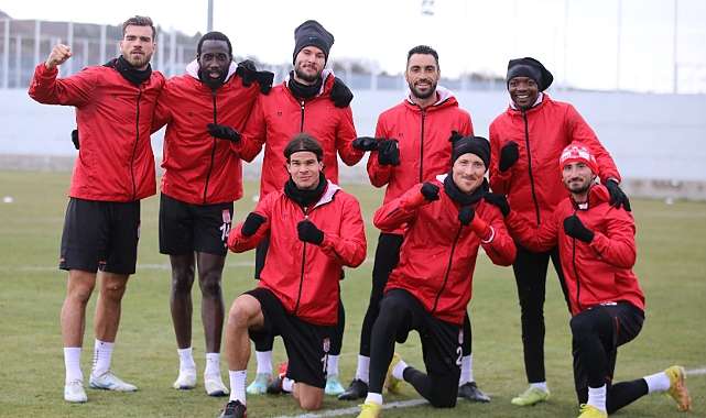 Sivasspor Kayseri maçına 3 puan parolasıyla hazırlanıyor