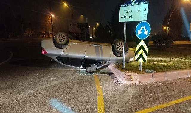 Takla atan otomobil ters döndü: 4 yaralı