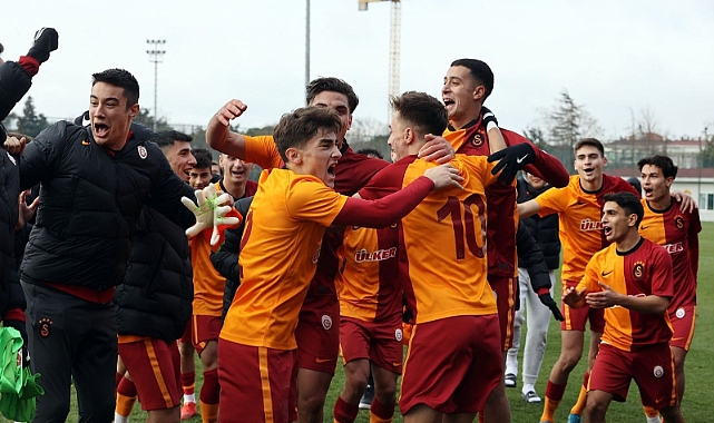 U19'da Galatasaray, Fenerbahçe'yi 4-0 mağlup etti