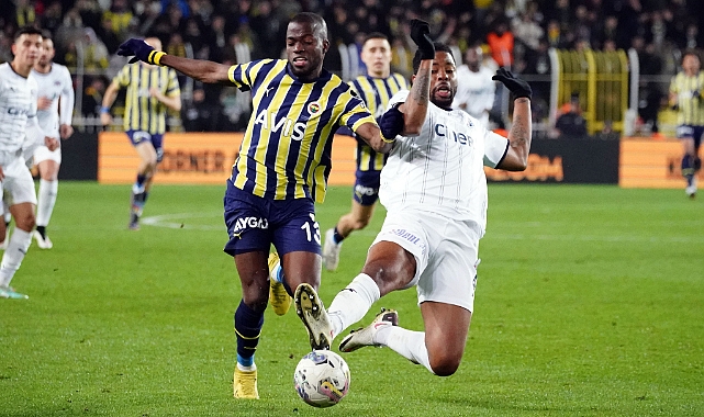 Valencia, profesyonel futbol kariyerinde ilk kez bir maçta 4 gol attı