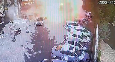 Bahçelievler'de ki patlama anı kameraya yansıdı