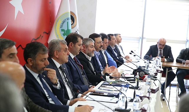 Bakan Nebati fırsatçılara ateş püskürdü