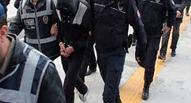 Depremzedelerin eşyalarını çalan 93 hırsız tutuklandı