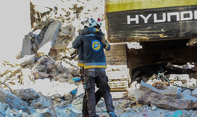 Suriye'de depremdeki can kaybı bin 347'ye ulaştı