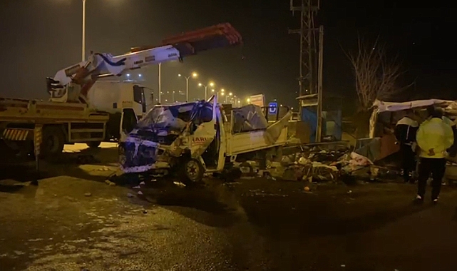 Trafik kazası: 2 ölü, 4 yaralı
